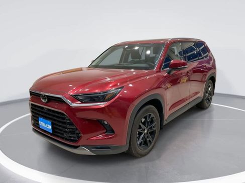 Certified 2025 Toyota Grand Highlander Limited image 1