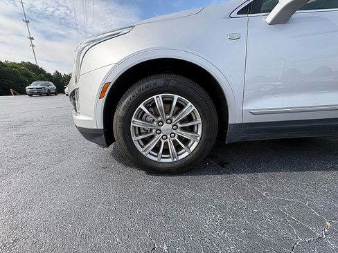 Used 2017 Cadillac XT5 Luxury FWD image 16