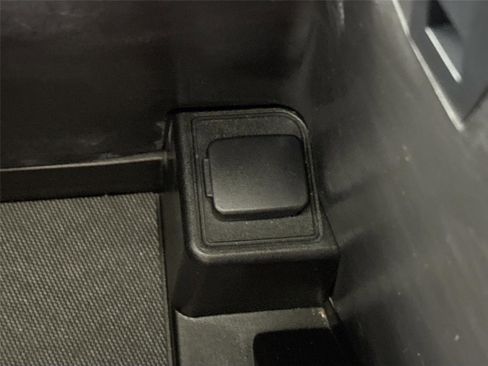 Used 2019 Ford Expedition Max Limited image 39