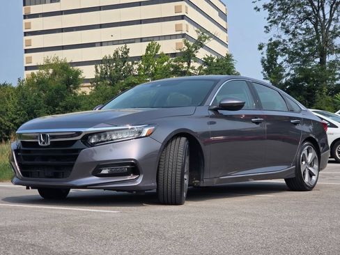 Used 2018 Honda Accord Touring image 26