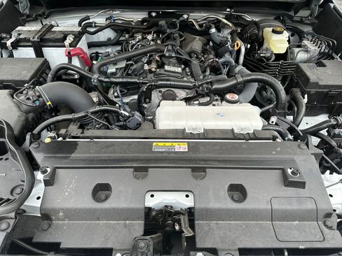 Used 2025 Toyota Tacoma SR5 RWD image 10