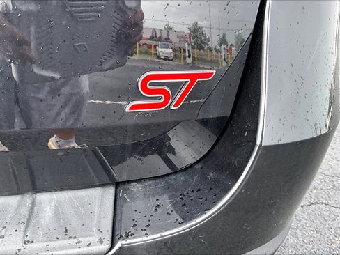Used 2025 Ford Explorer ST AWD/4WD image 8