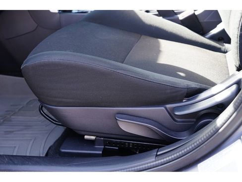 Used 2017 Mitsubishi Lancer ES image 15