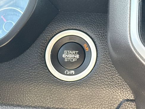 Used 2019 RAM 1500 Big Horn AWD/4WD image 25