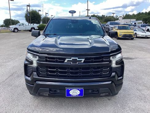 Used 2023 Chevrolet Silverado 1500 RST w/ Convenience Package II AWD/4WD image 2