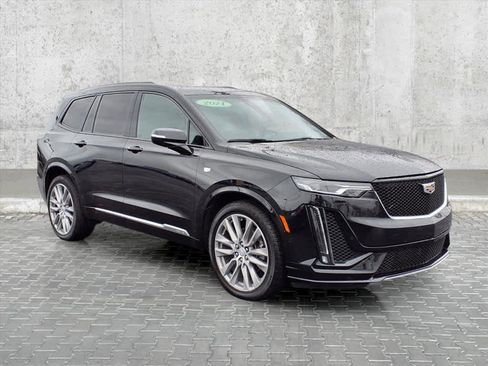 Used 2021 Cadillac XT6 Sport image 2