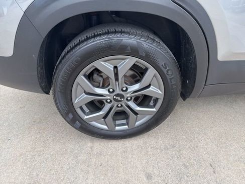 Used 2024 Kia Seltos S image 17