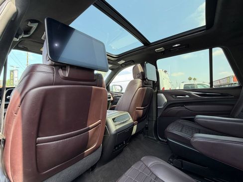 Used 2024 Cadillac Escalade V AWD/4WD image 42