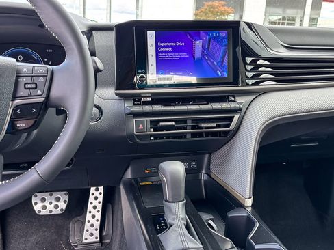 New 2026 Toyota Camry SE image 15