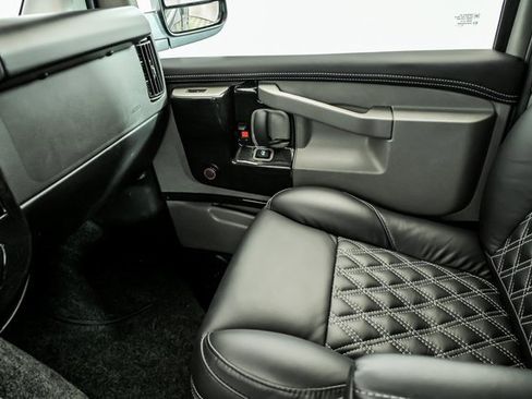 New 2025 GMC Savana 2500 Extended image 22