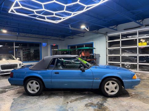 Used 1992 Ford Mustang LX RWD image 11
