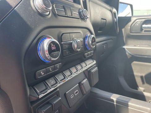 Used 2021 GMC Sierra 1500 AT4 AWD/4WD image 7