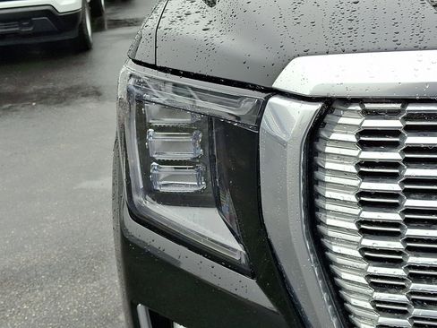 Certified 2024 GMC Yukon XL Denali image 10