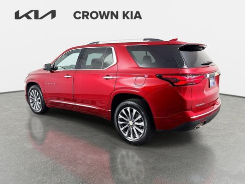 Used 2023 Chevrolet Traverse Premier FWD image 8
