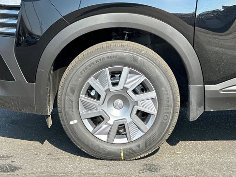 New 2026 Nissan Kicks S image 25