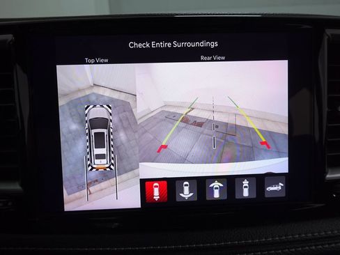 New 2027 Chrysler Pacifica Limited w/ S Appearance Package AWD/4WD image 18