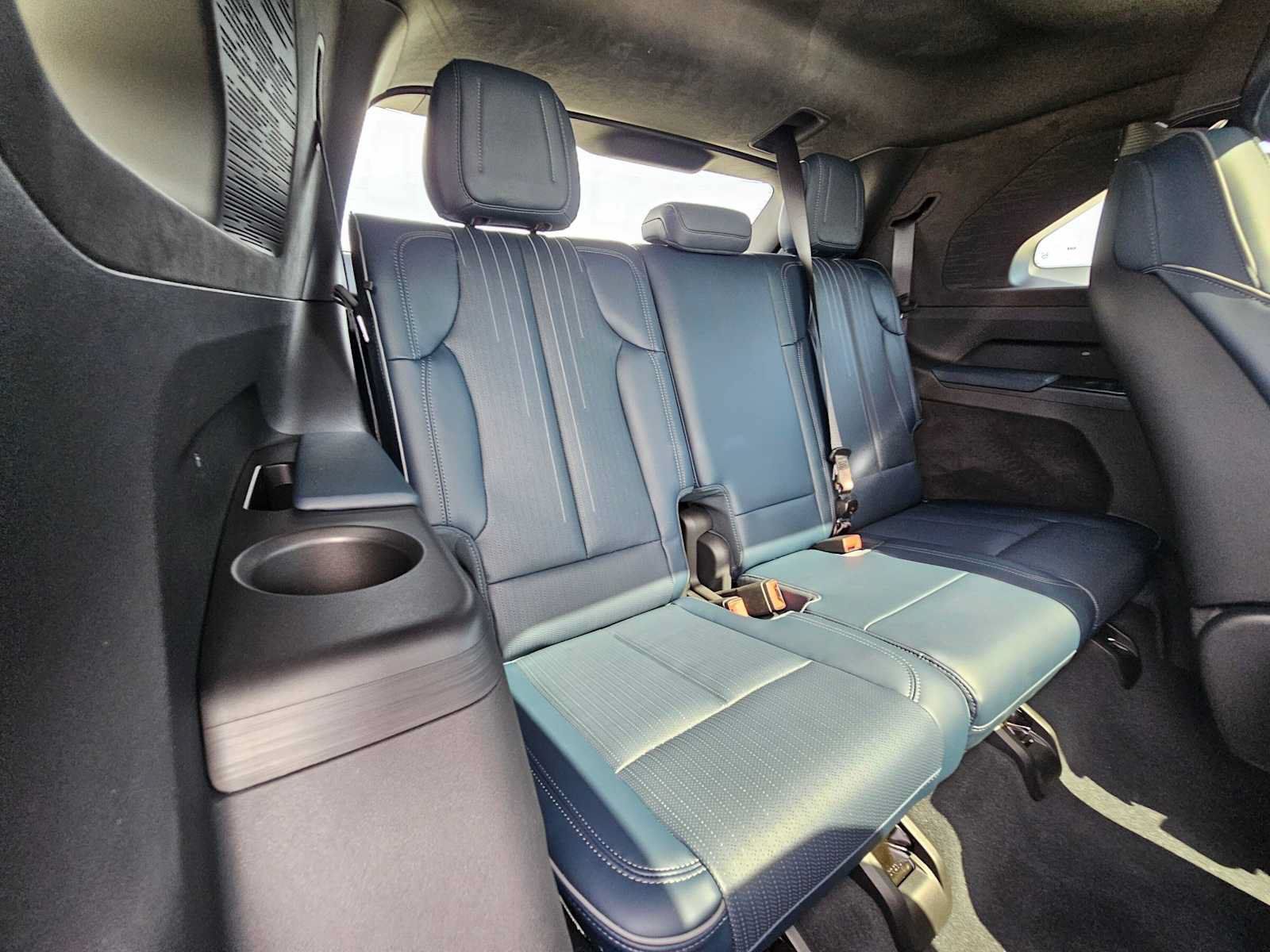 Used 2025 Cadillac Escalade IQ Sport 2 AWD/4WD image 13