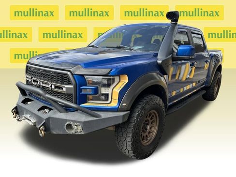 Used 2018 Ford F150 Raptor w/ Equipment Group 802A Luxury image 4