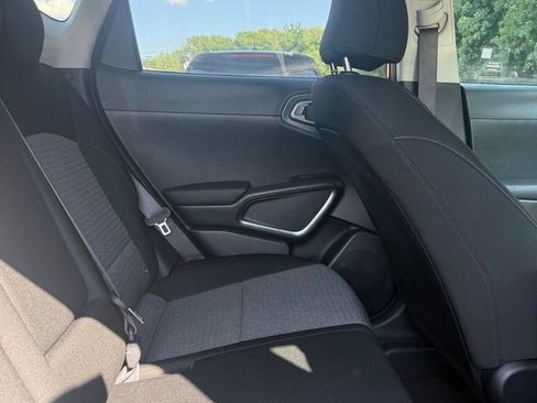 Used 2023 Kia Soul EX FWD image 10