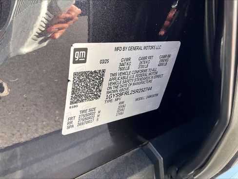 Used 2025 Cadillac Escalade Sport w/ Touring Package image 35