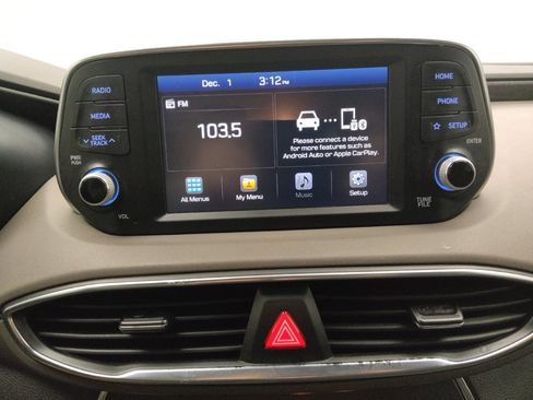 Used 2019 Hyundai Santa Fe SE image 25