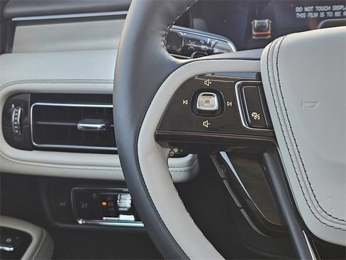 New 2026 Lincoln Aviator Reserve image 26