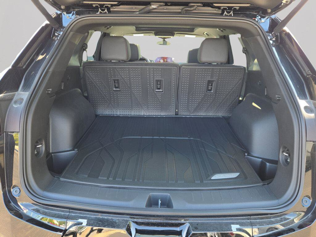 New 2026 Chevrolet Blazer RS w/ LPO, Floor Liner Package AWD/4WD image 20