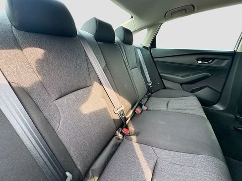 Certified 2025 Honda Accord SE image 31