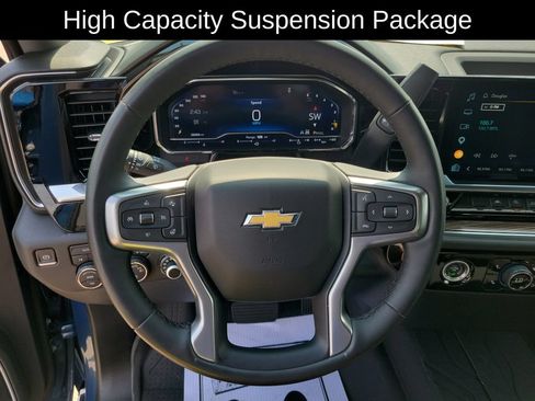 Certified 2024 Chevrolet Silverado 1500 LT AWD/4WD image 13