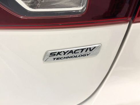 Used 2015 MAZDA MAZDA3 i SV FWD image 13