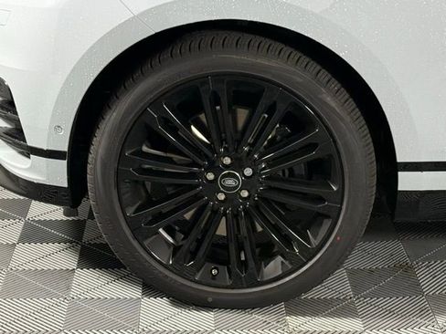New 2026 Land Rover Range Rover Velar Dynamic SE image 14