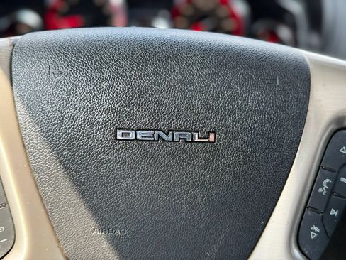 Used 2015 GMC Acadia Denali AWD/4WD image 27