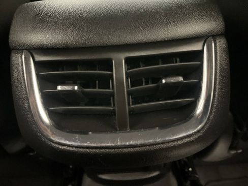 Used 2022 Chevrolet Malibu LT image 15