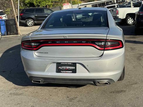 Used 2021 Dodge Charger SXT w/ Leather Interior Group RWD image 4