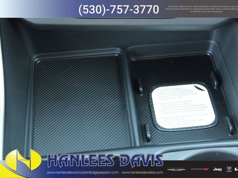 New 2026 Kia Carnival EX image 25