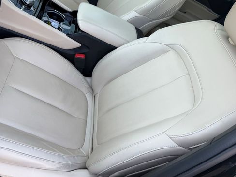 Used 2023 Jeep Grand Cherokee 4WD 4xe image 46