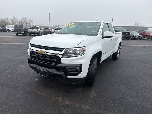 Used 2022 Chevrolet Colorado LT w/ Fleet Safety Package AWD/4WD image 3