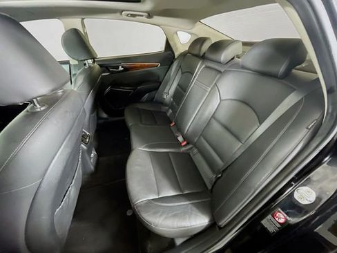 Used 2019 Kia Cadenza Technology image 26