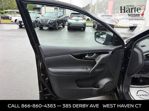 Certified 2020 Nissan Rogue Sport SV AWD/4WD image 9
