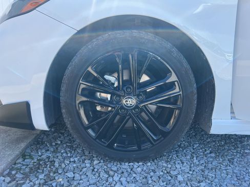 Used 2025 Toyota Camry SE image 7