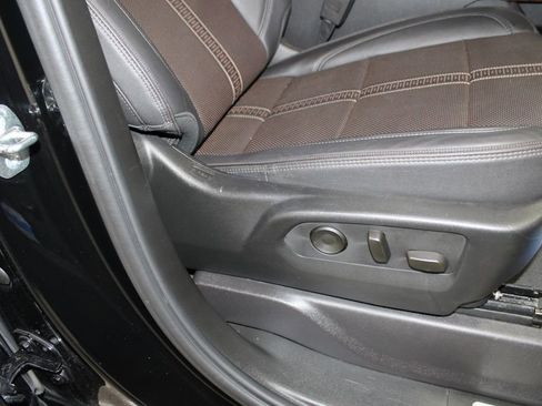 Used 2024 Chevrolet Silverado 2500 High Country image 28