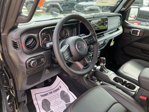 New 2026 Jeep Wrangler Unlimited Rubicon w/ Xtreme 35 Tire Package AWD/4WD image 15