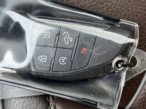 Certified 2023 GMC Sierra 1500 Denali image 36