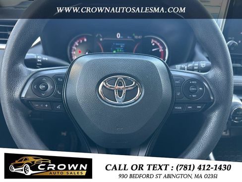Used 2023 Toyota RAV4 XLE AWD/4WD image 10