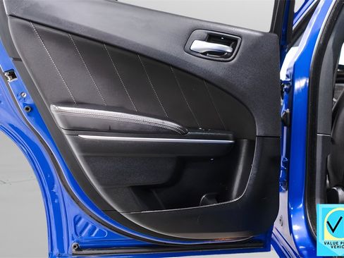 Used 2018 Dodge Charger SXT Plus w/ Driver Convenience Group image 28