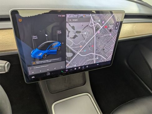 Used 2021 Tesla Model 3 Standard Range Plus image 25