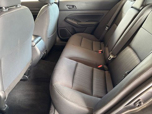 Used 2025 Nissan Altima 2.5 SV FWD image 25