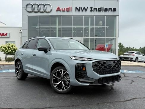 New 2026 Audi Q3 quattro 2.0T AWD/4WD image 1