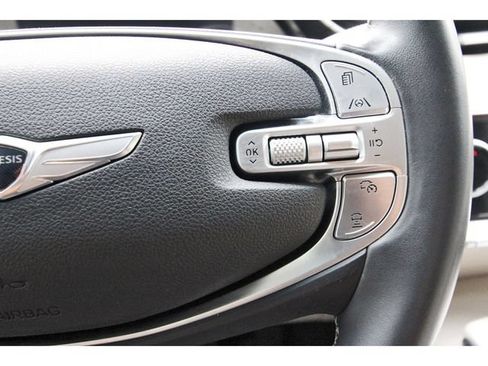 Used 2023 Genesis GV70 2.5T w/ Advanced Package AWD/4WD image 19