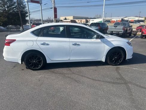 Used 2018 Nissan Sentra S w/ S Midnight Style Package image 8